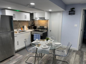 The Cozy Cove - Modern Private Basement Suite with Comfort & Charm